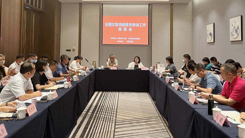 小标题：了解证书含金量，别被“保过”误导