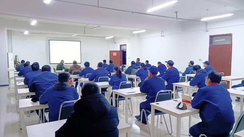 小标题：设计行业人才需求分析